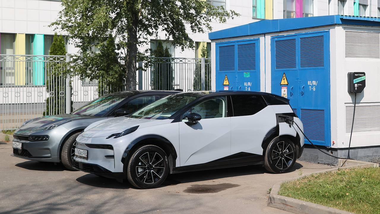 Сильнее всего в России подорожают три вида автомобилей