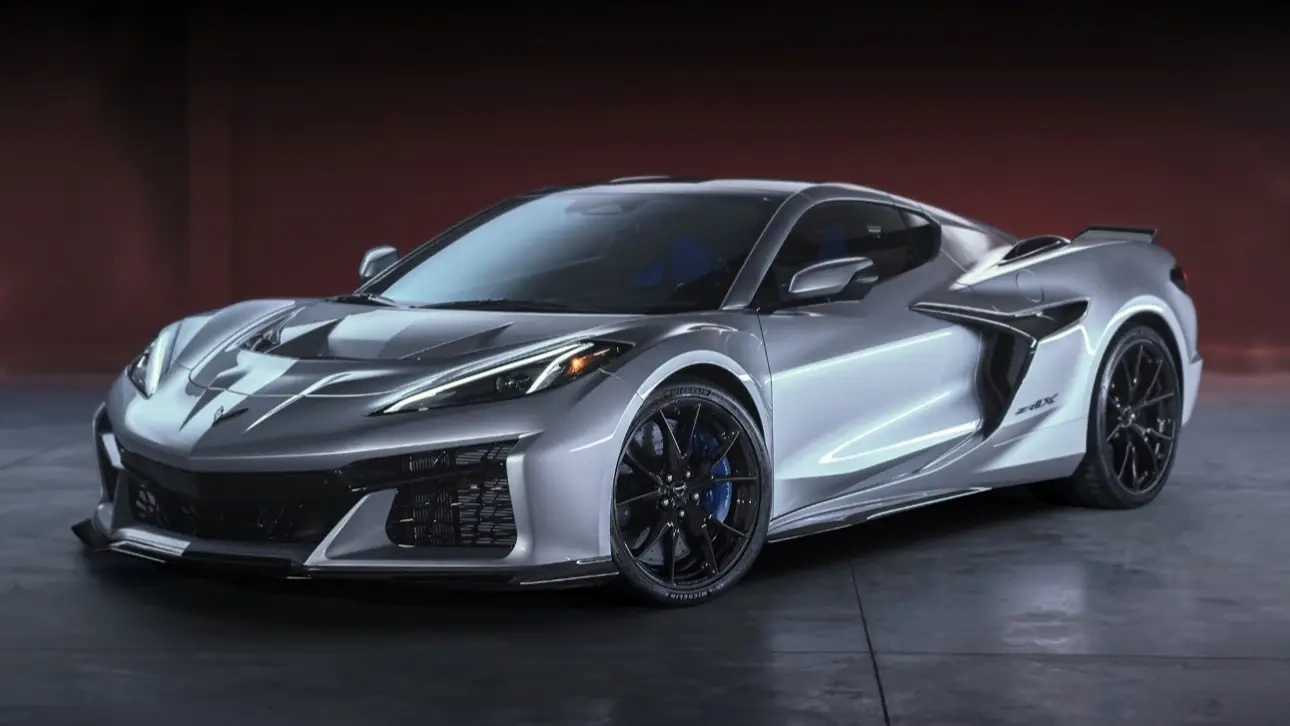 SPEEDME �������, ��� ���������� ��������� � ������ Corvette � ����� �� ��� �������� �������� ������ Porsche