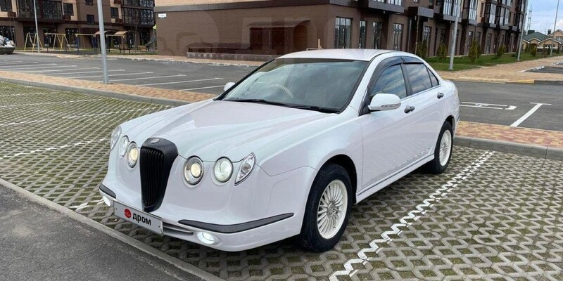 ������ Mitsuoka Nouera 2007 ���� � ����������� �������� ��������� �� ������� � ����������