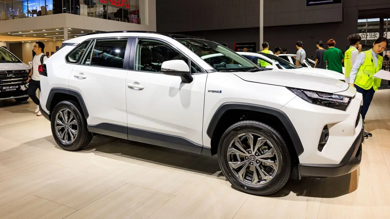  Toyota RAV4 2026     