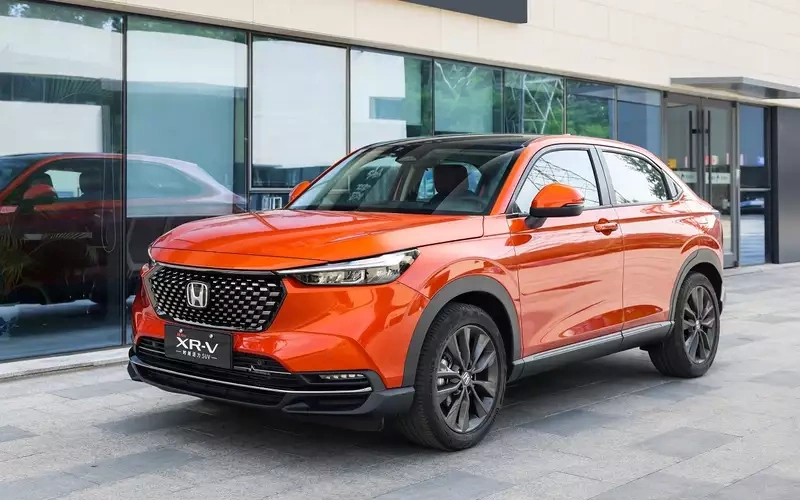 �� ����� �� �������� ����� �������� ��������� Honda: �� ������� Tenet � Geely