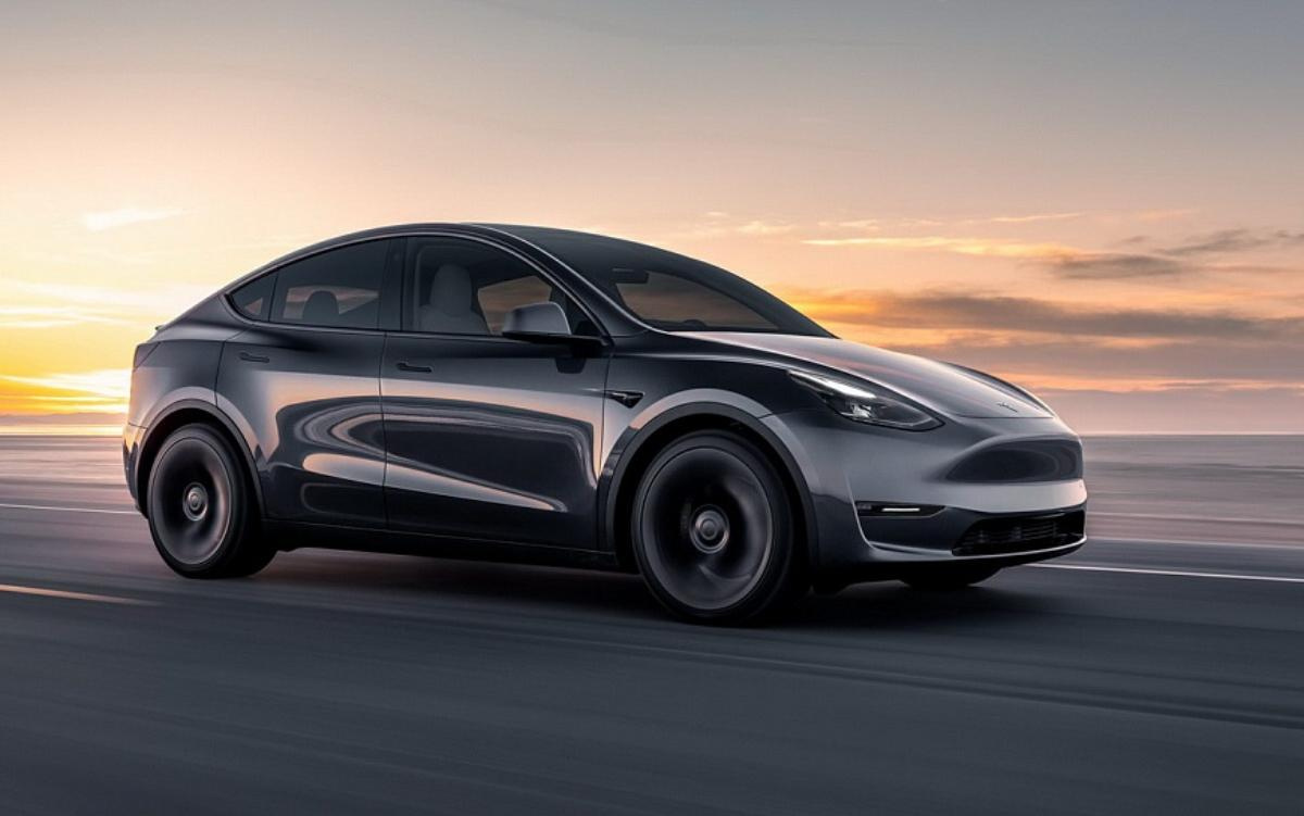      Tesla Model Y    