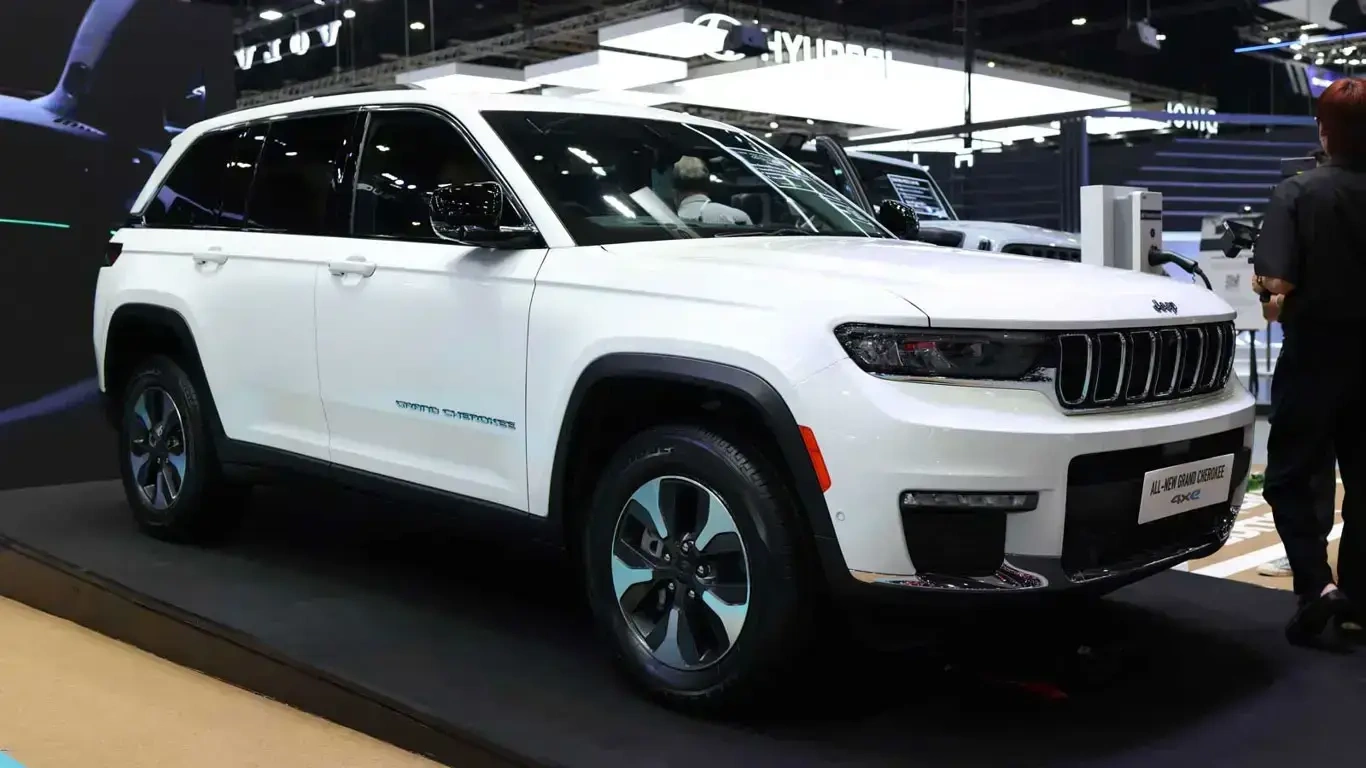     :      Jeep Grand Cherokee