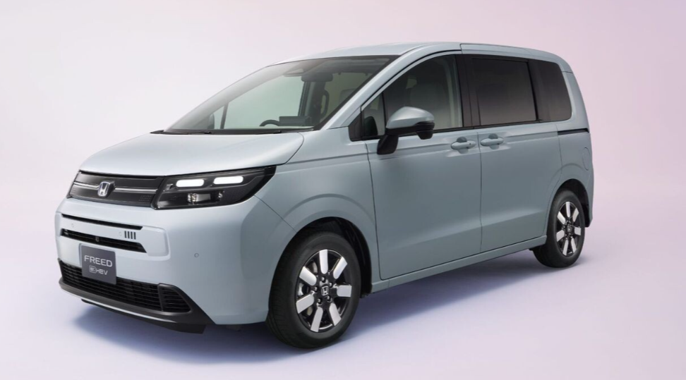 � ������ ��������� � ������� ����� Honda Freed �� ���� �� 1,25 ��� ������
