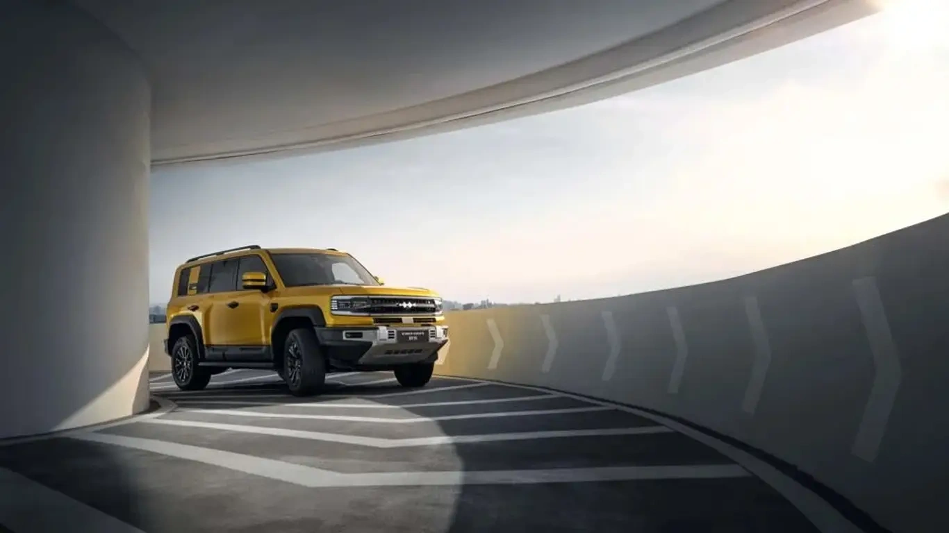    Defender:  Denza B5    