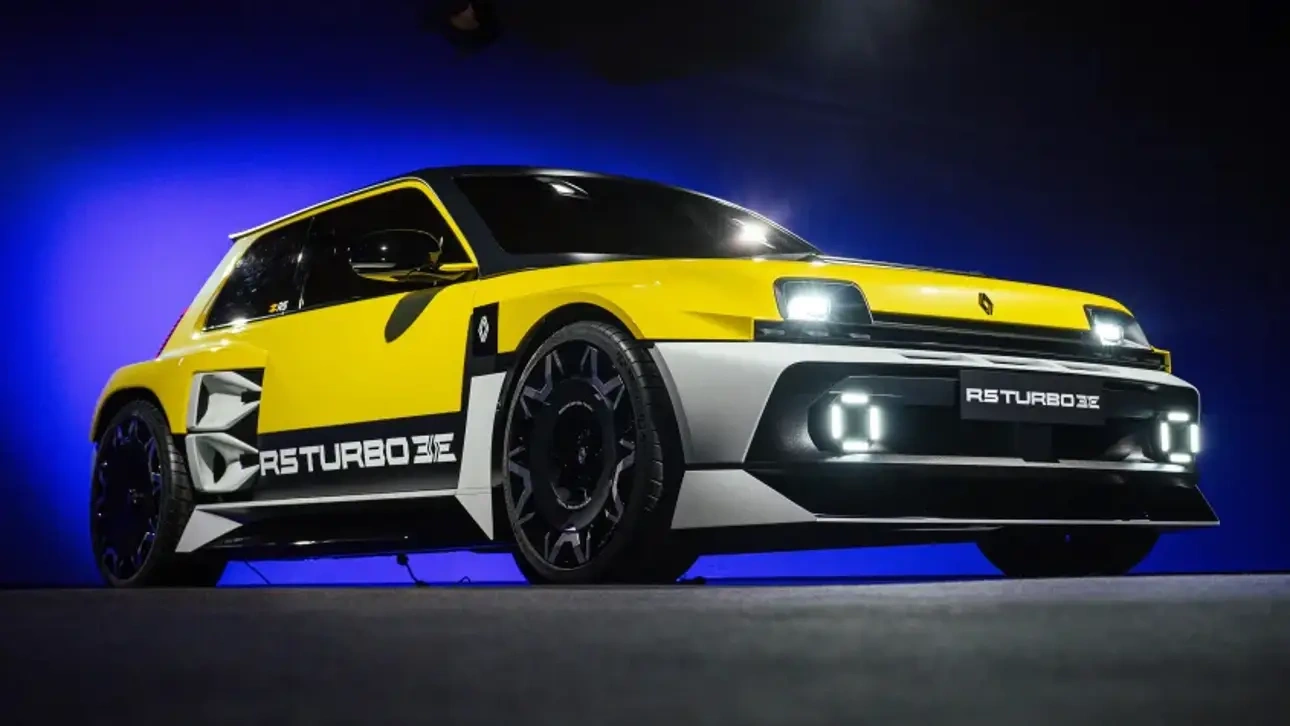 Renault   Nürburgring: 555       
