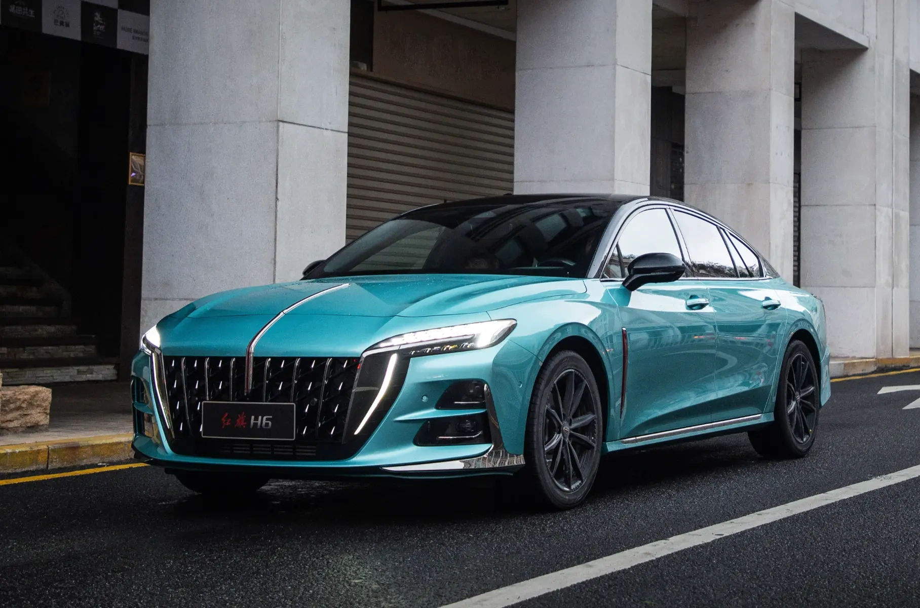  Hongqi H6  :  