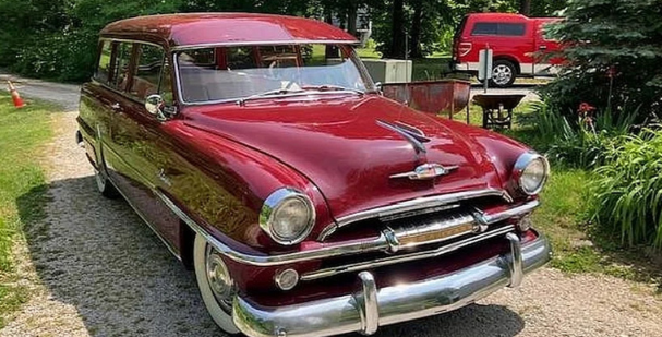 ��������� Plymouth Suburban 1954 ����: ���������, ������� ������ ���� ���������