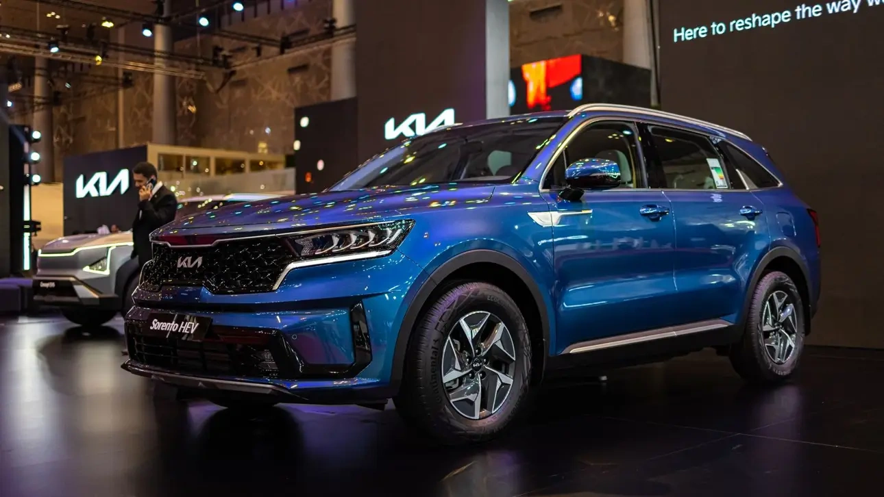 Kia Sorento   :         