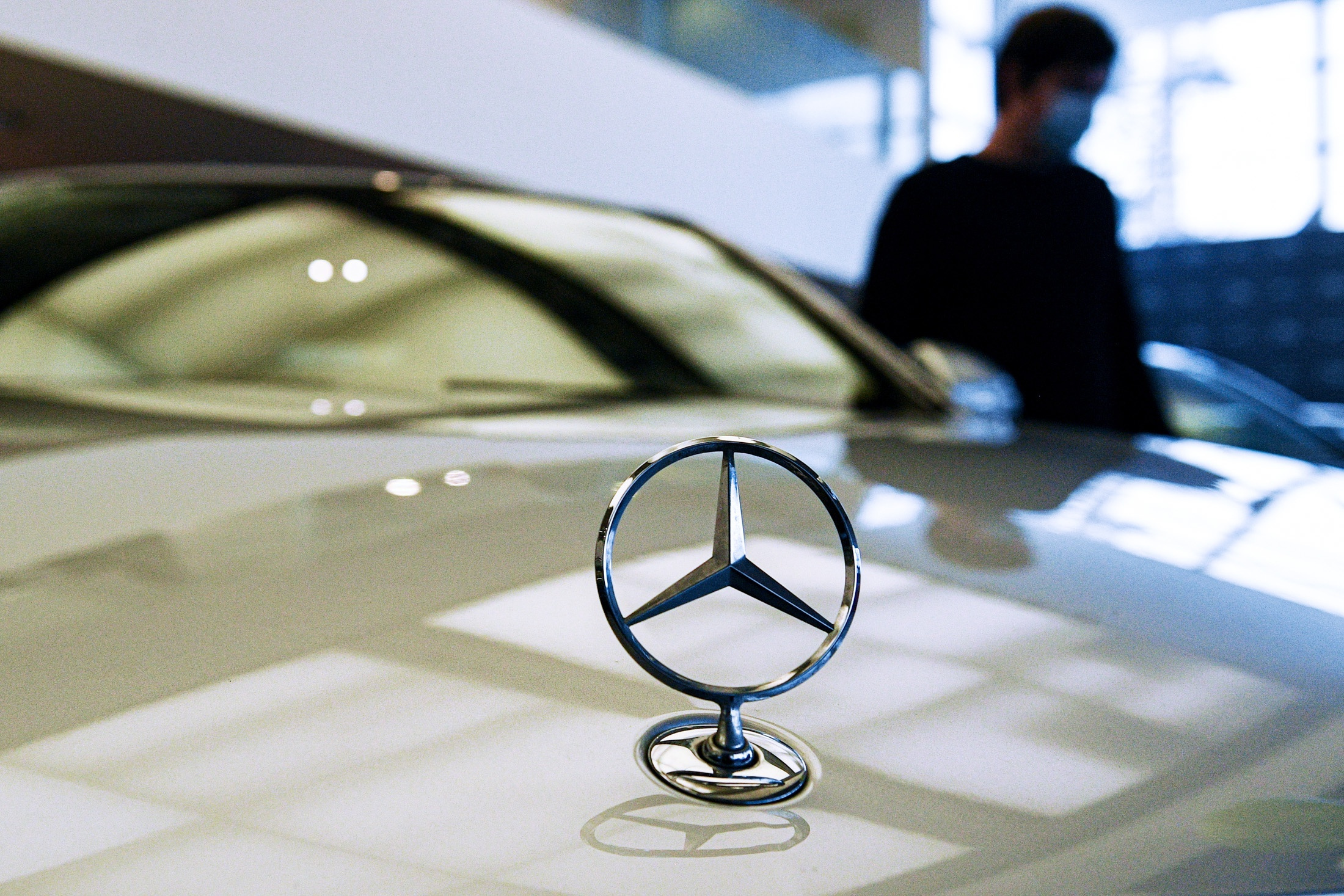 ������ �������: Mercedes ����� �� Volkswagen ��������� �������� � ������������
