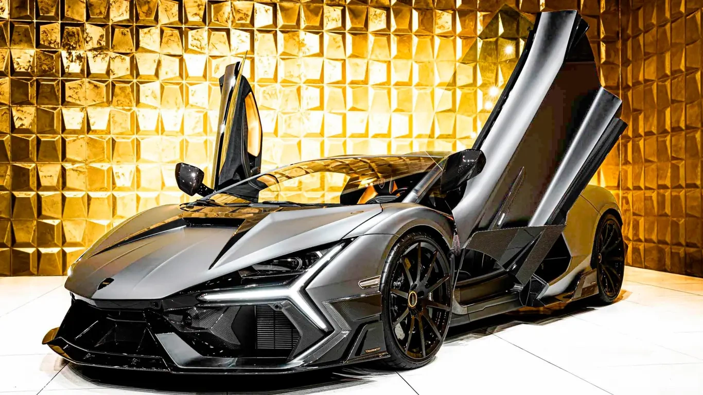 Mansory  Lamborghini Revuelto    $1 