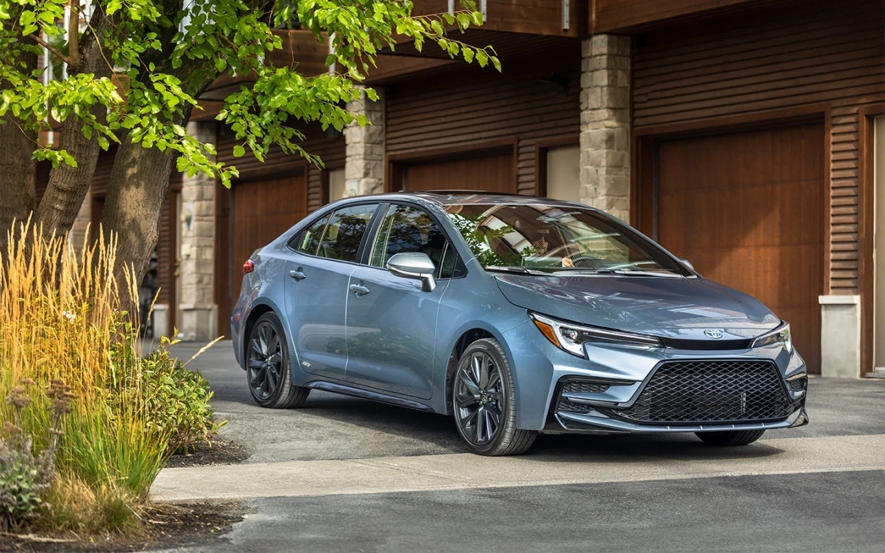 Топ-10 самых популярных машин в мире. В России официально их не продают