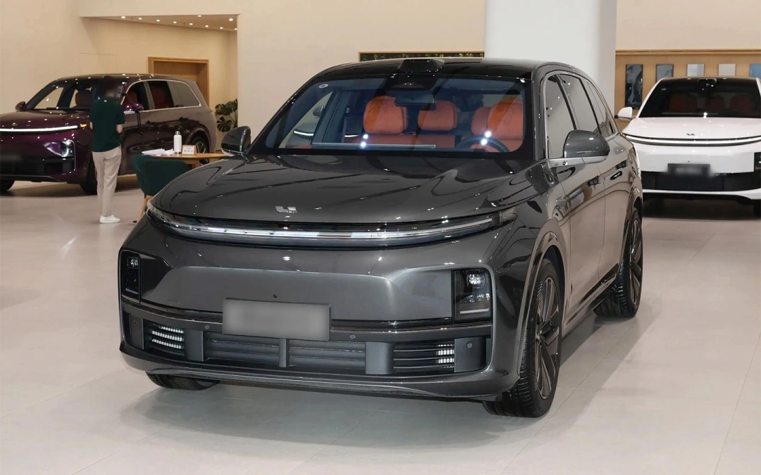  ,   Li      2025 