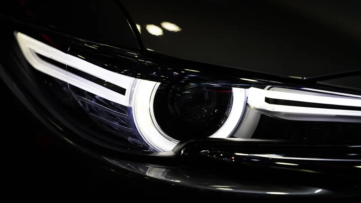 Toyota и Nissan продают машины из США с предупреждением о краске и зазорах