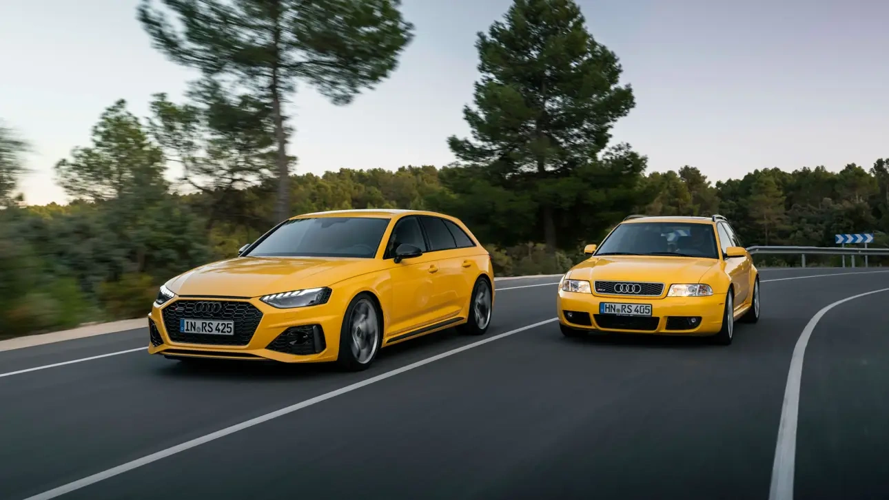 Audi    RS 4 Avant Edition 25 Years