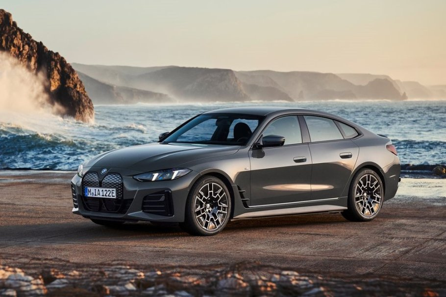 BMW    :    