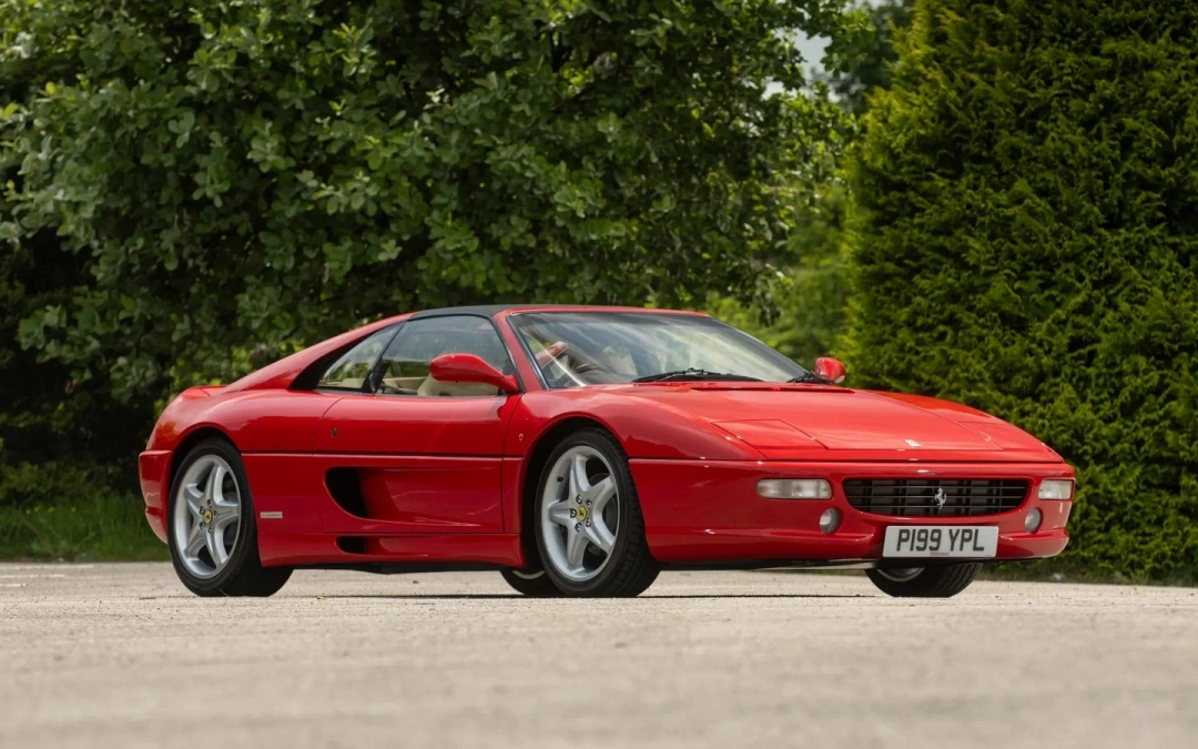29- Ferrari     .   