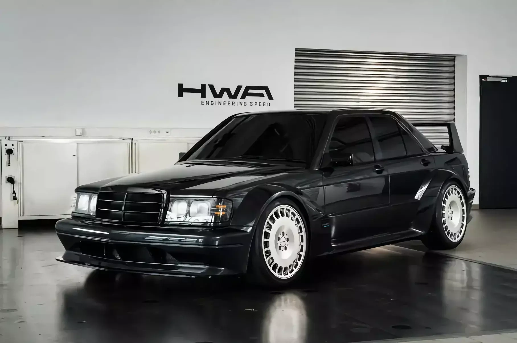  Mercedes-Benz 190E 2.5−16 Evolution II    