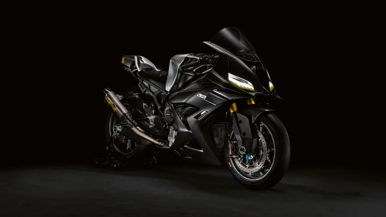BMW     Concept RR