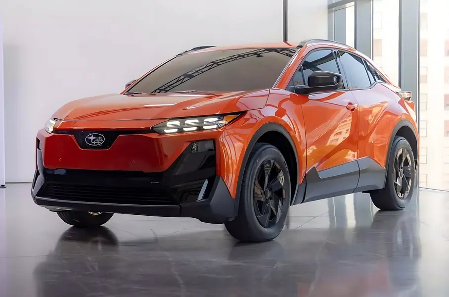 Subaru    Toyota C-HR+