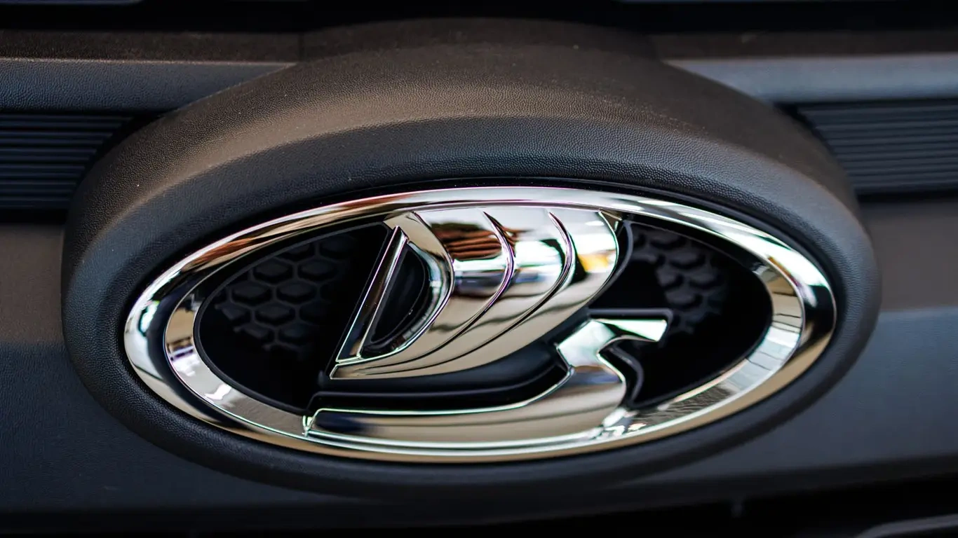 В Тольятти сняли на фото уникальный LADA Largus VIP — таких выпущено всего 32