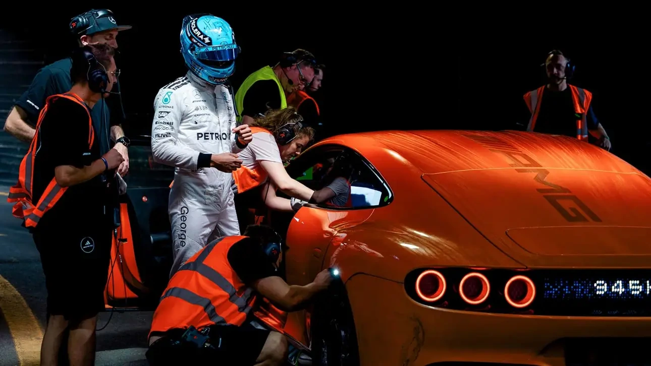  Mercedes-AMG GT XX  25  