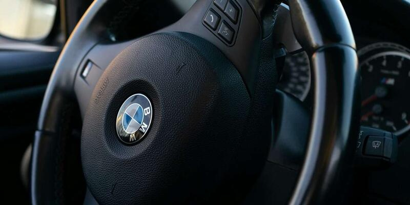   BMW     :     