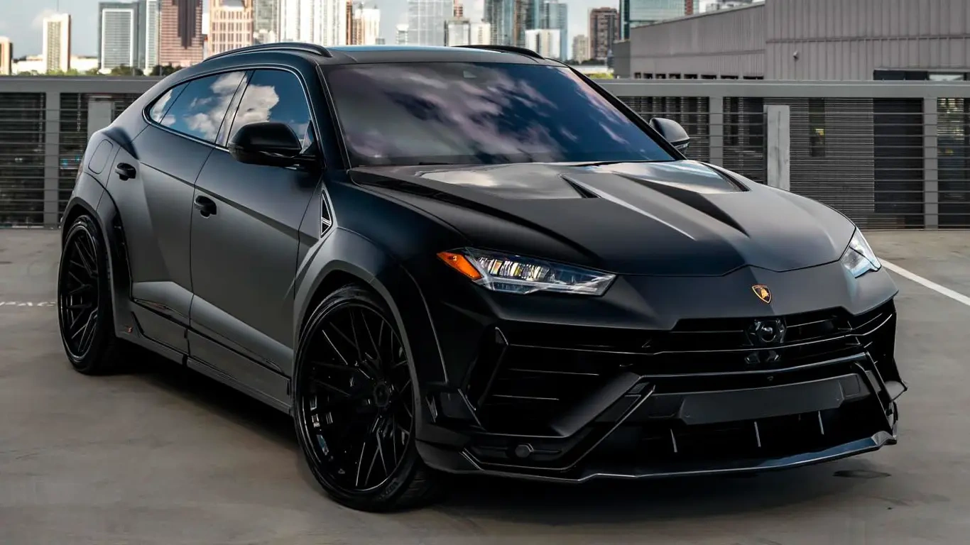 Lamborghini Urus S:      24- 