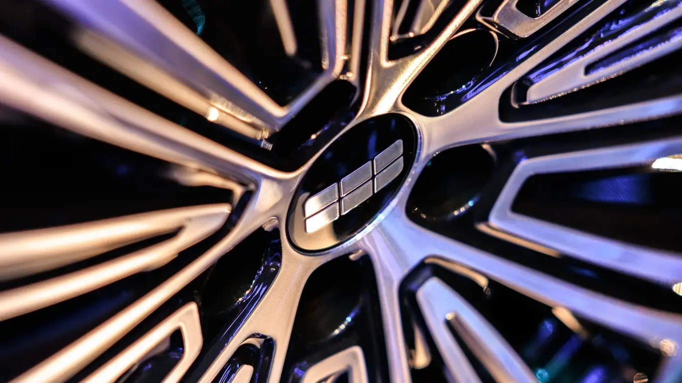 150  :   Geely Monjaro ,    