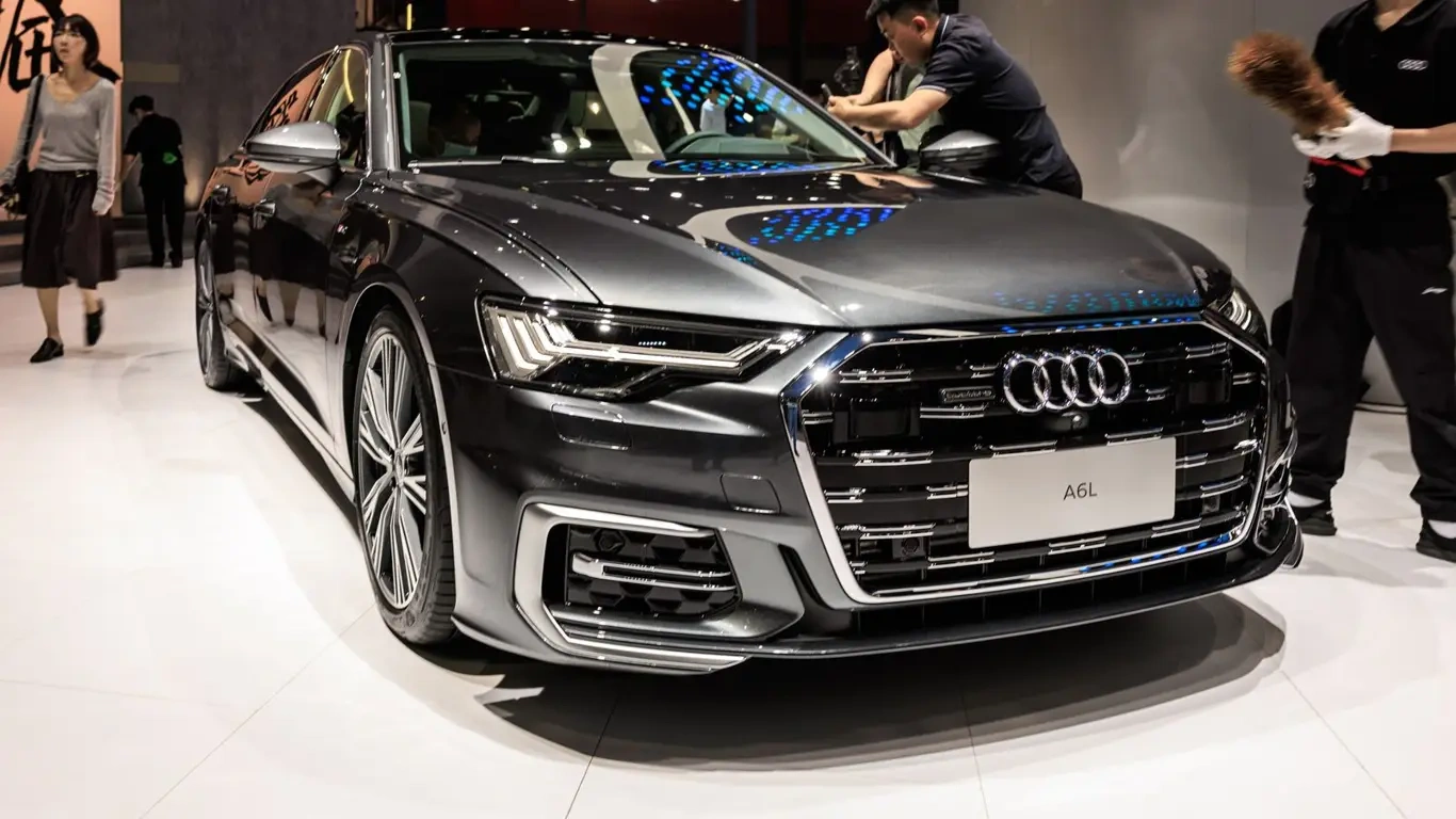  -  : Audi  ,   