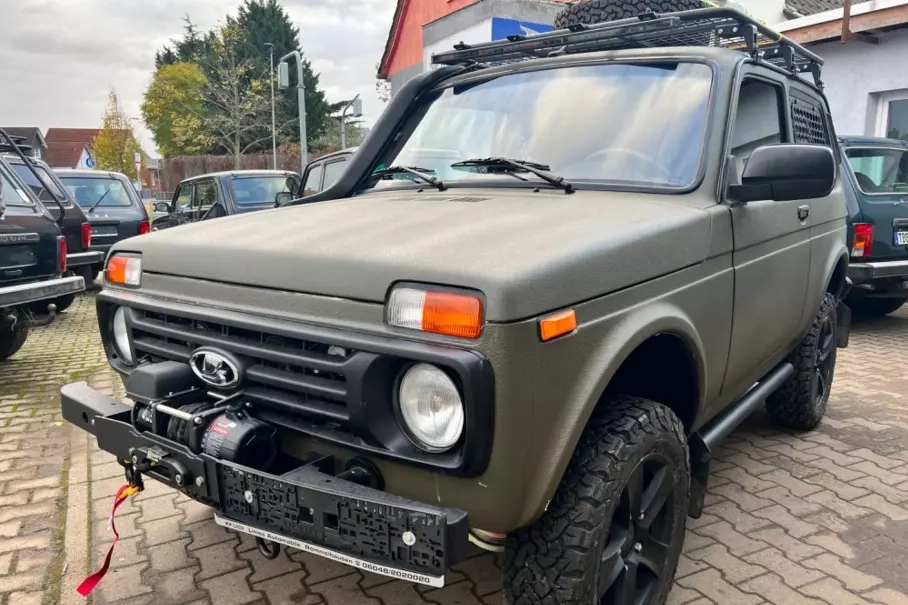     Lada Niva Legend:  