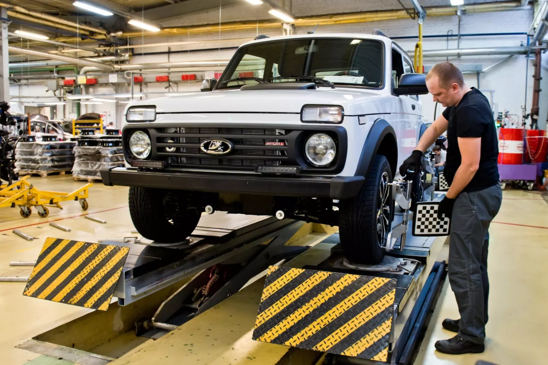    Lada Niva Sport