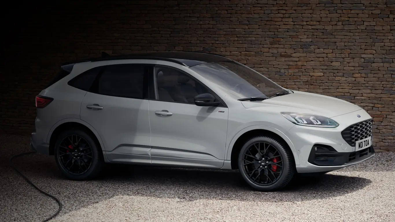 Ford Kuga PHEV подешевел на 5000 евро благодаря новой базовой версии
