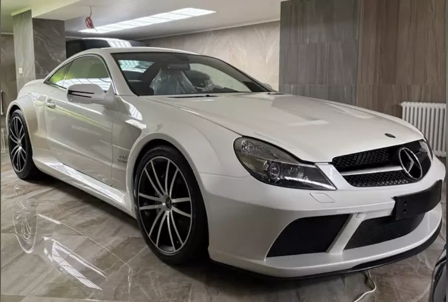      Mercedes-Benz SL 65 AMG Black Series.  107 !