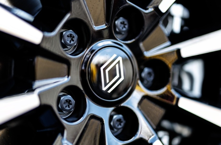 Renault меняет имидж: новый флагман Filante обещает авангардный дизайн и статус