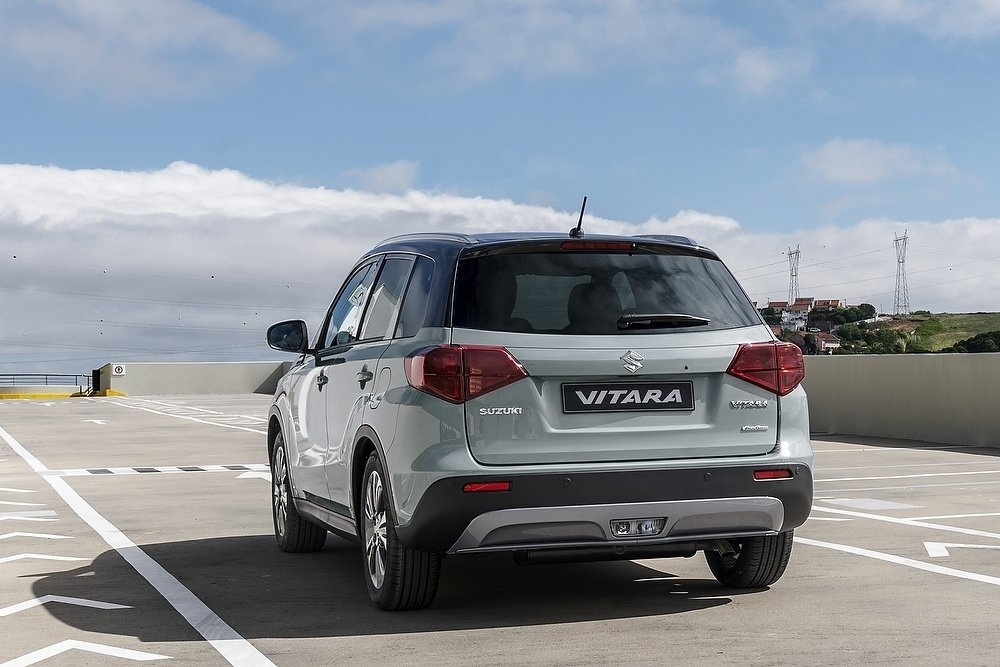 Suzuki Vitara �� ������ ������ ������ 700 ����� ��: ��� ��������� � �����������