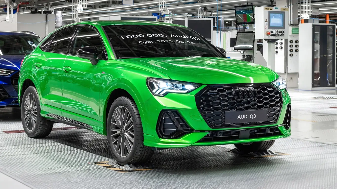 Audi     Q3    