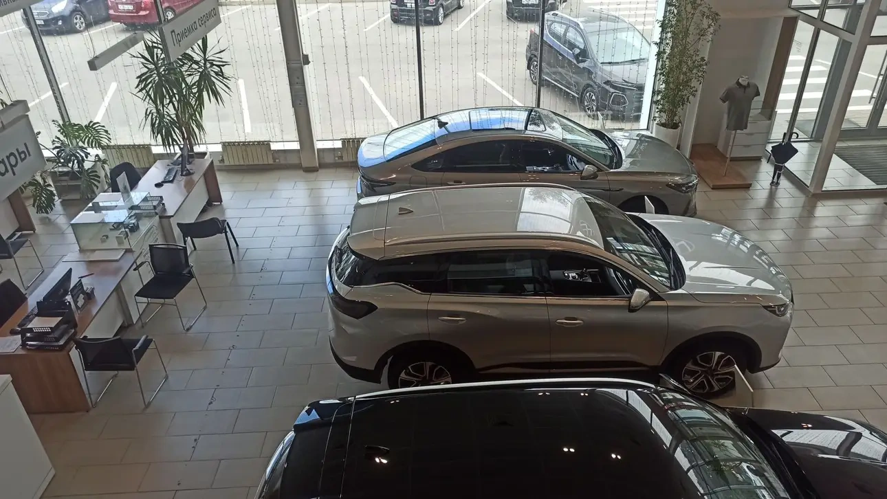 Российский авторынок опять шокировал покупателей: цены растут как на дрожжах