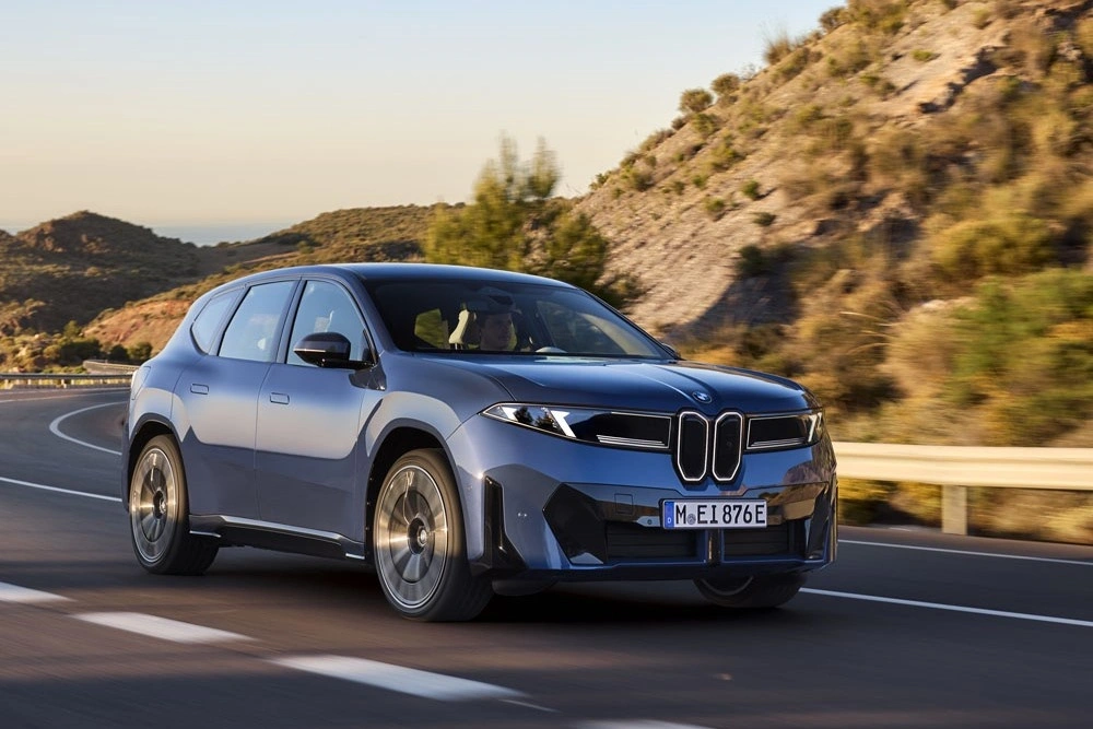 ������ ����������� "���������" ������ ������ BMW iX3