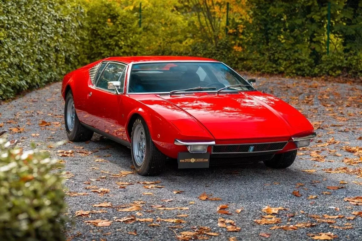 �� ������������ ������� ������ ���������� ���� De Tomaso Pantera