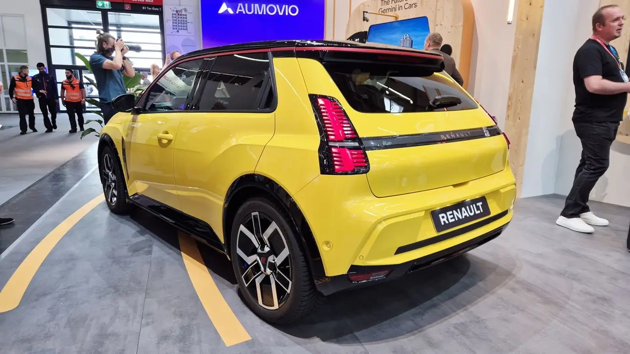 Renault ����� 10 ��� ��� ����� ������: ����� ������� ������ ������ ��� ������