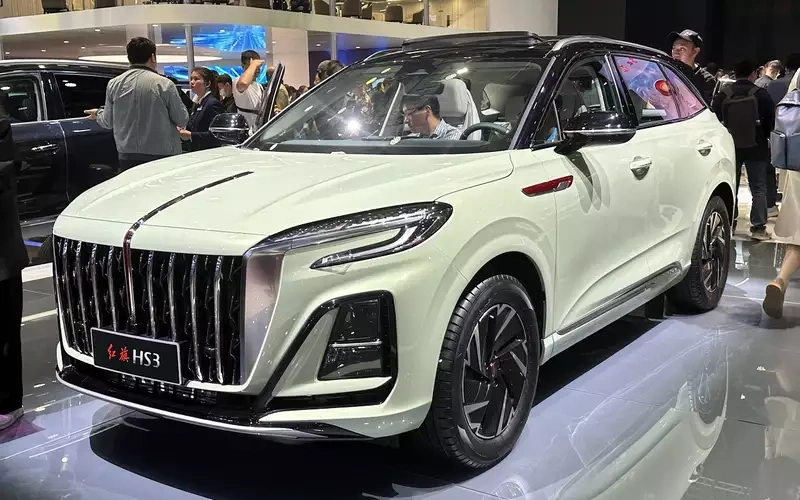В РФ могут начать сборку премиальных автомобилей: подробности