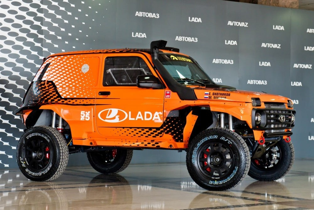  Lada Niva Sport Turbo  280-    