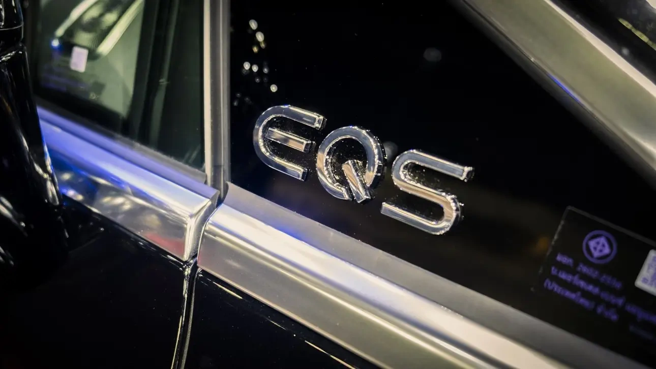    Mercedes   :  ,   750 