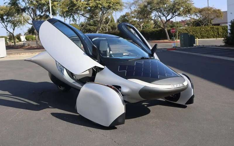 Этот электромобиль можно вообще не заряжать: как такое возможно?