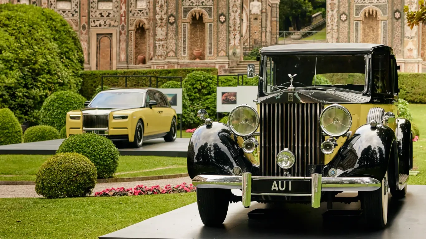 Rolls-Royce Phantom Goldfinger:       