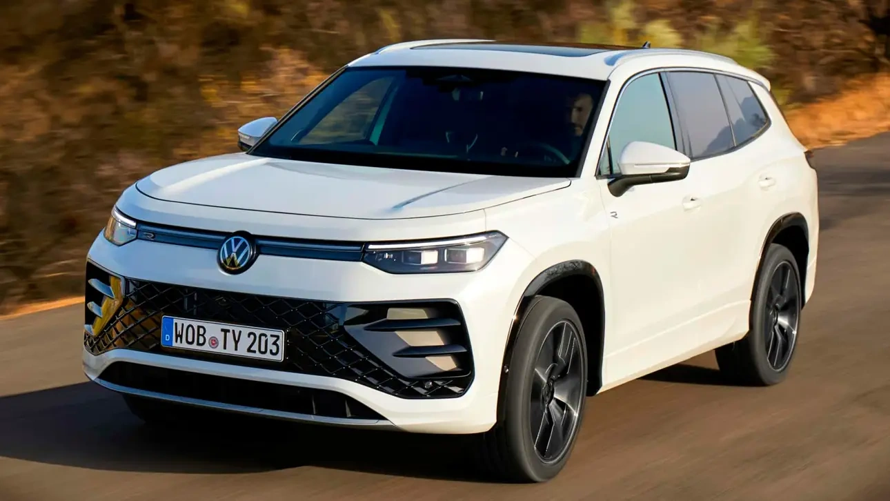 Volkswagen   Tiguan  : 7 ,     