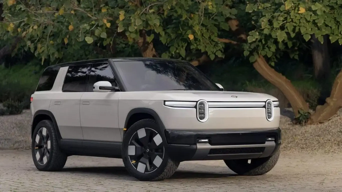 Rivian ��������� � ������� �����: �������� �������������, ���������� �����