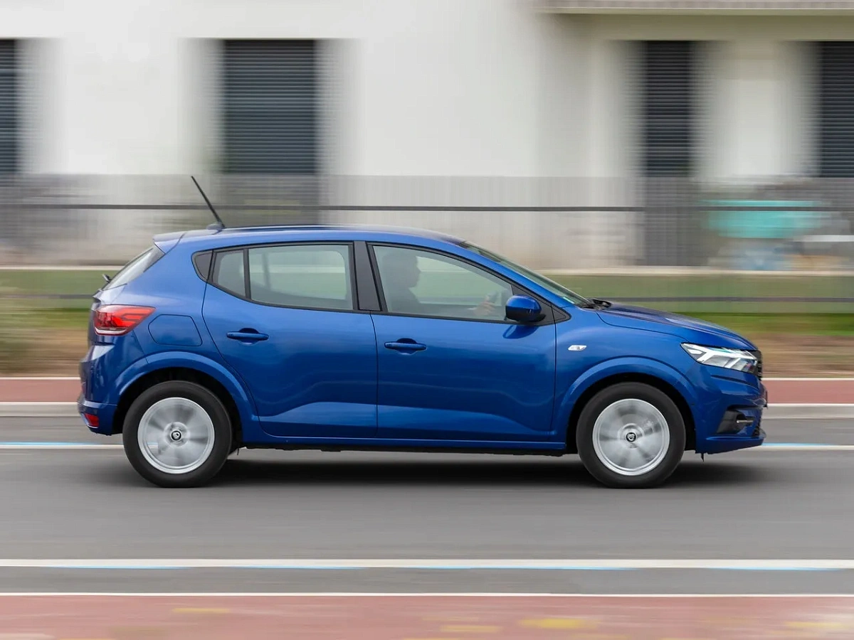     Dacia Sandero:     1  
