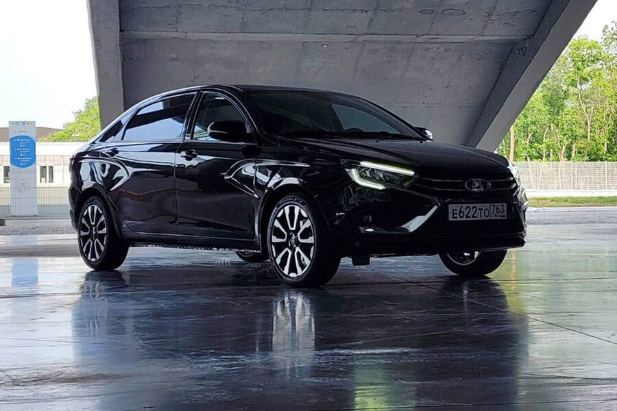        Lada Vesta  3  